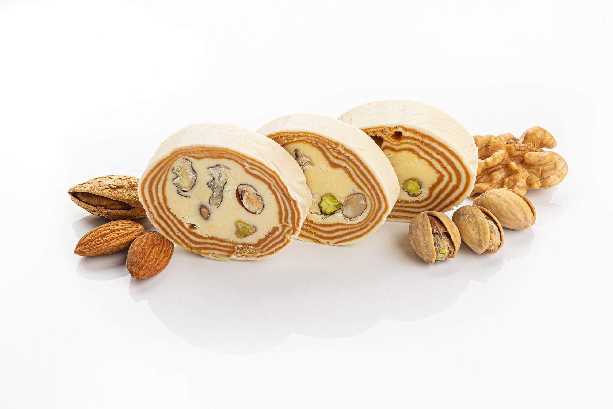 Халва Avvali орехавый микс, 250 гр. Релетная халва премиум класса. — фото 1