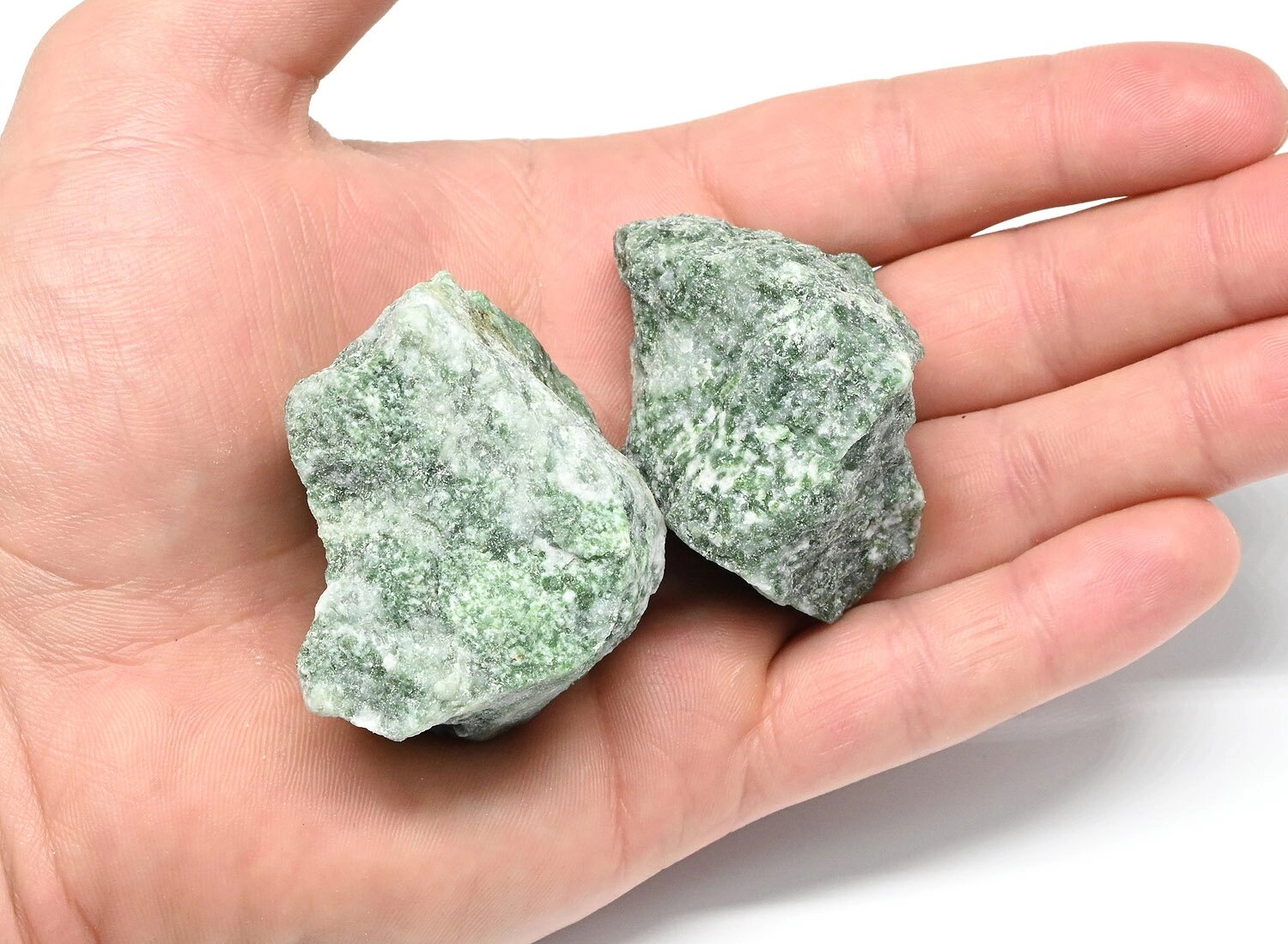 Минерала жадеит 47*34*27мм . — фото 1