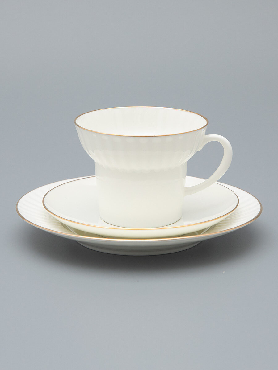 Трехпредметный чайный сервиз "Золотой кантик", форма Волна, костяной фарфор, Императорский фарфоровый завод — фото 1