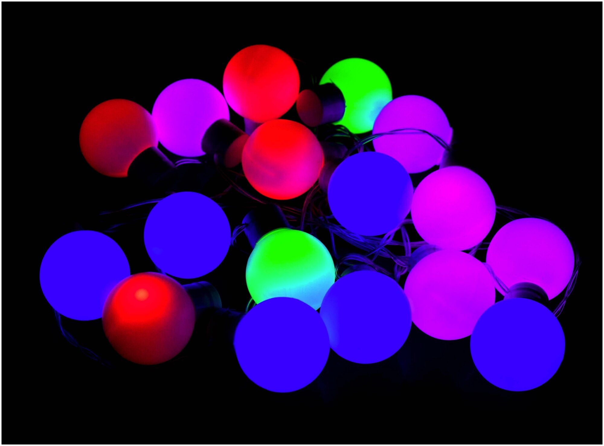 Гирлянда / Гирлянды новогодние / Гирлянды / Новый год 2022 / Гирлянда Шарики матовая разноцветная 20 ламп