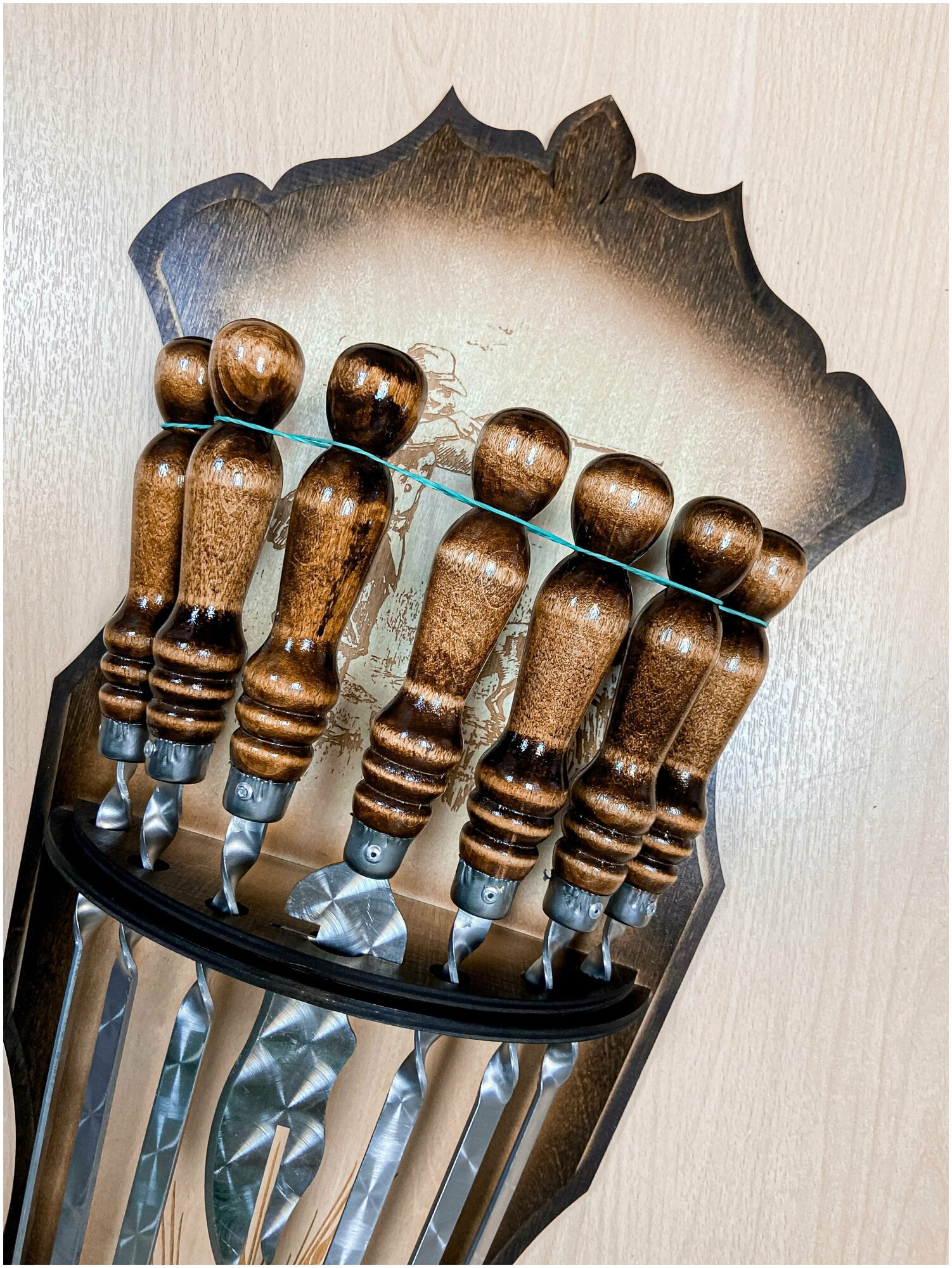 Подарочный набор шампуров "Щит", на деревянной подставке, 50см, 6 штук, профессиональные, премиум - фотография № 11