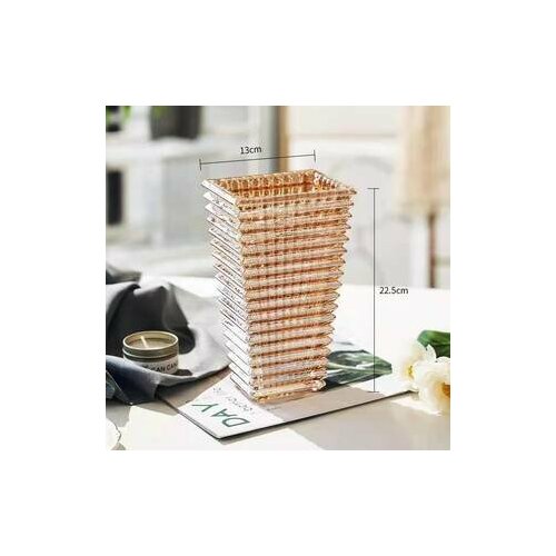 Ваза из плотного стекла золотистого цвета 225139 см 6499₽