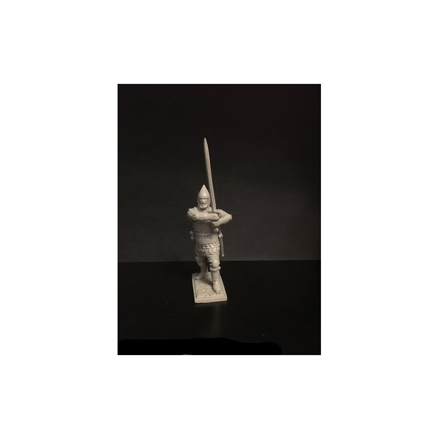 Знатный воин (командир) с двуручным мечем, войско Дмитрия Донского ТБ405