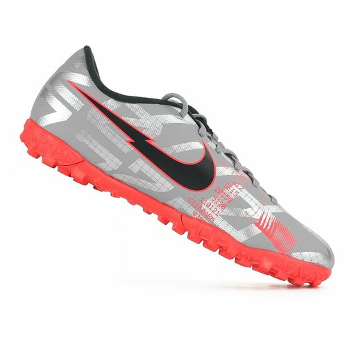 Шиповки Nike VAPOR 13 ACADEMY TF.размер 27.5.длина стопы 16,5 см. серого цвета