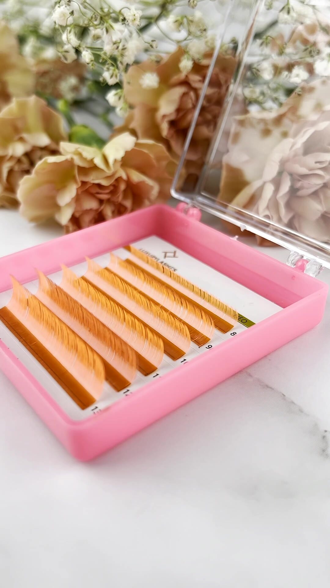 Luxury Lashes / Ресницы для наращивания неоновые "NEO", 6 линий микс (D/0.07/8-13) — фото 1