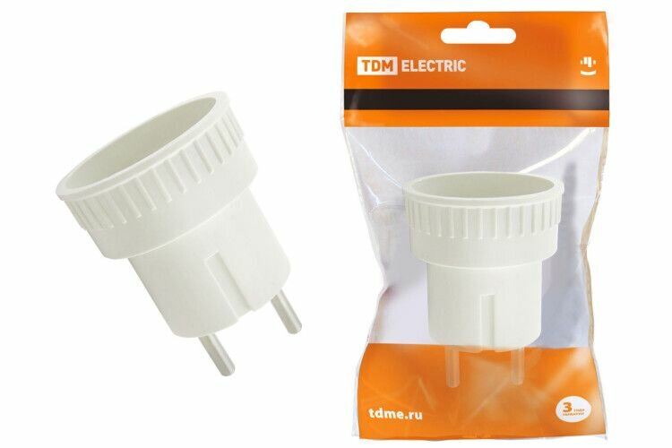 Адаптер-переходник универсальный 6А 250В белый TDM