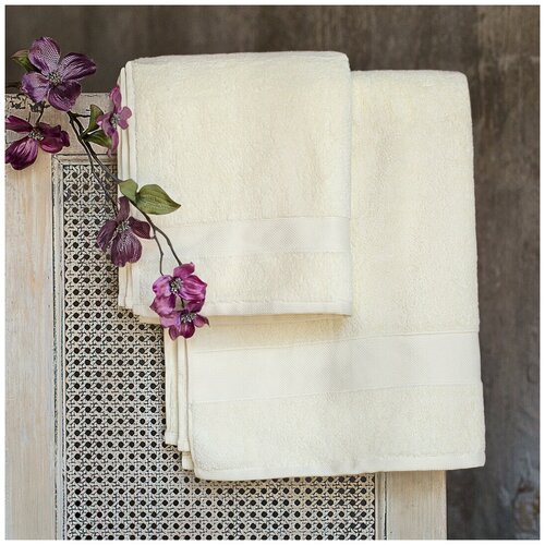 William Roberts Набор из 2 полотенец Aberdeen Цвет: Молочный 50х90 см, 70х140 см