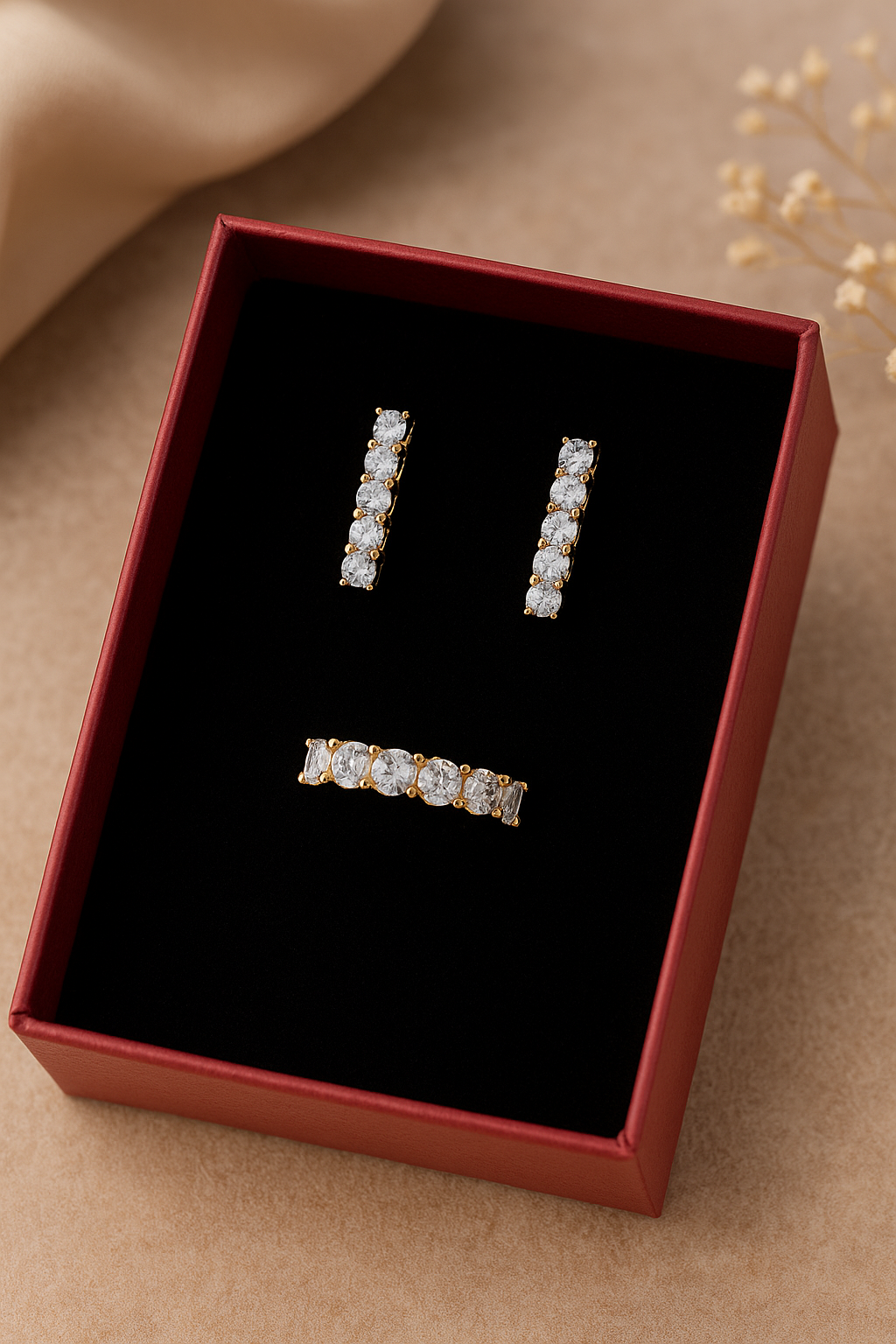 Комплект бижутерии: кольцо, серьги, Swarovski Zirconia