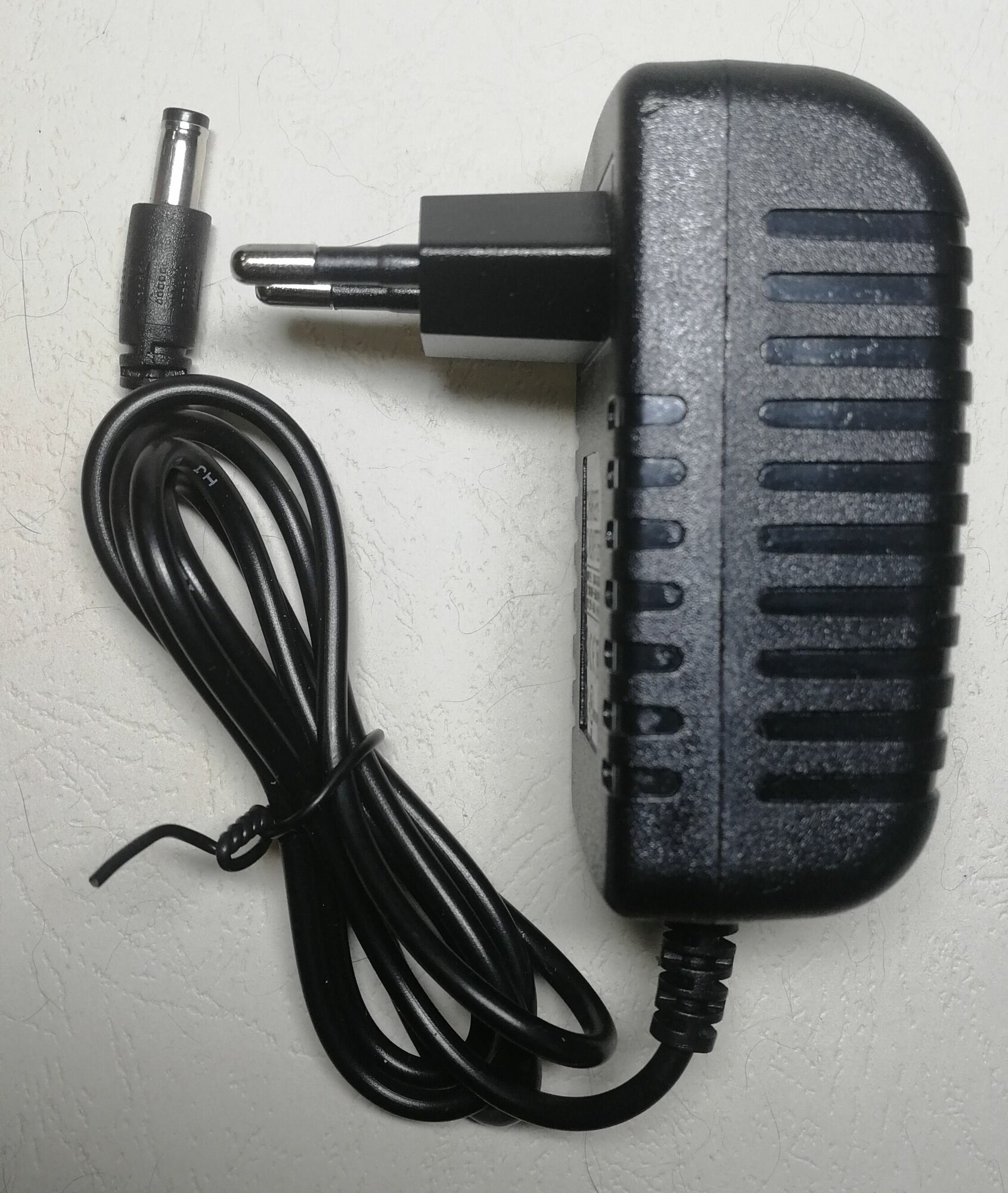 Зарядное устройство адаптер питания для пылесоса Gorenje SVC144FBK, SVC216F 27V 0.5A - фотография № 8