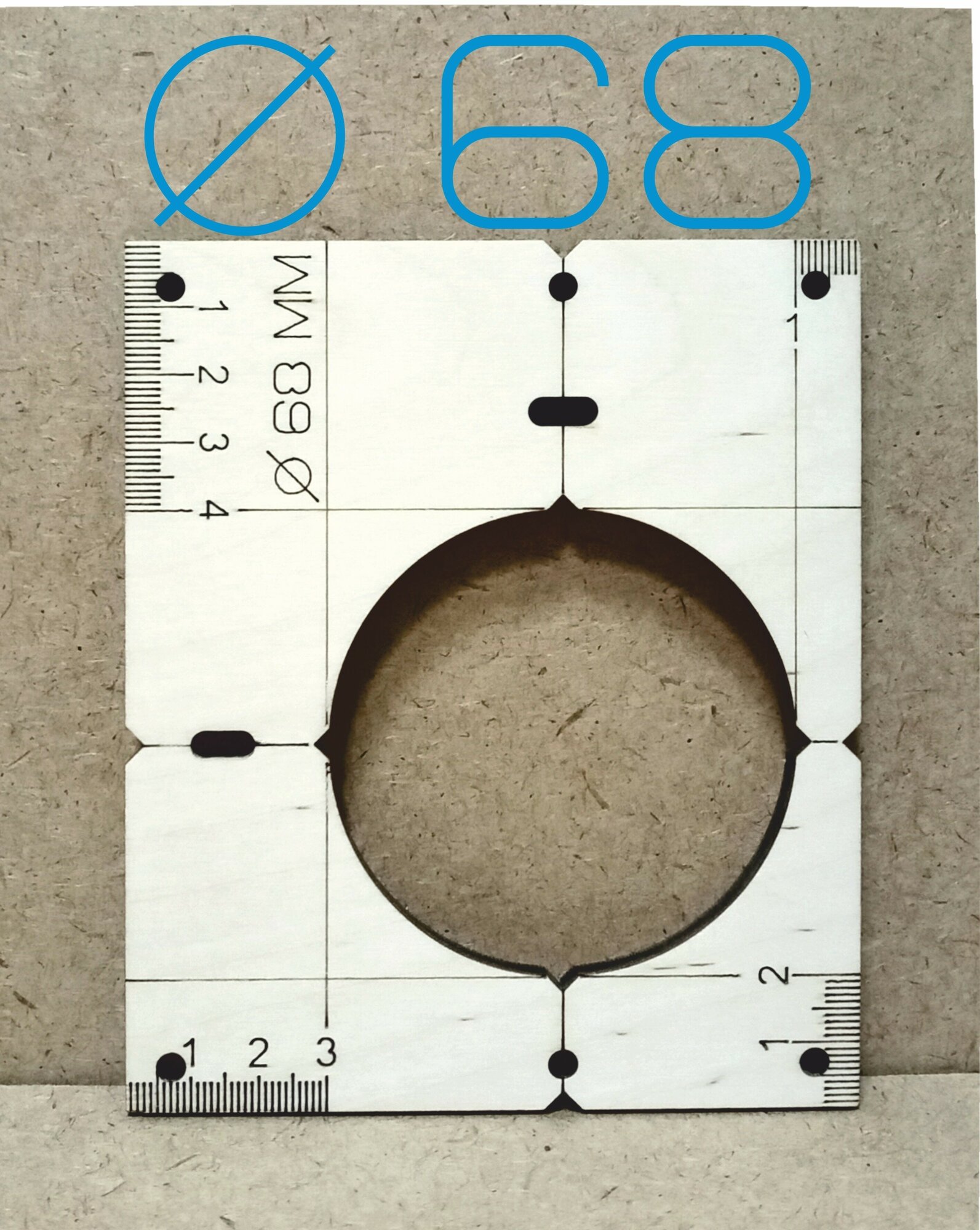 Шаблон универсальный для отверстия 68 мм. Разметка отверстий