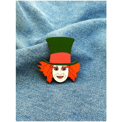 фото Шляпник, безумный шляпник, алиса в стране чудес, значок деревянный, брошь на одежду, значок на рюкзак нет бренда