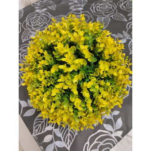 Искусственное растение шар самшитовый, d 30 см, цвет желто-зеленый, декоративная зелень.