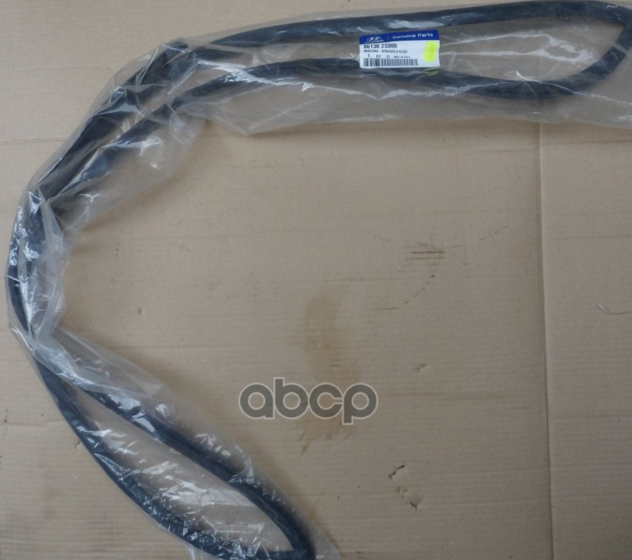 Уплотнитель ветрового стекла Hyundai ix35/Tucson 2010-2015 Hyundai-KIA арт. 861302S000