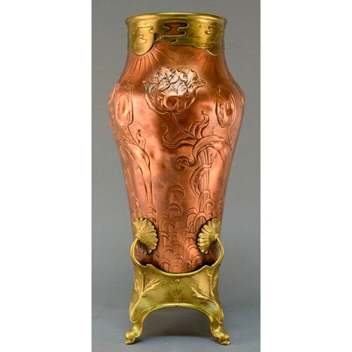 Изысканный модерн! Ваза 