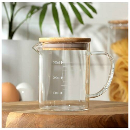 Мерный стакан стеклянный 350мл Молочник стекло с бамбуковой крышкой Эко стаканчик мерный с ручкой 1045₽