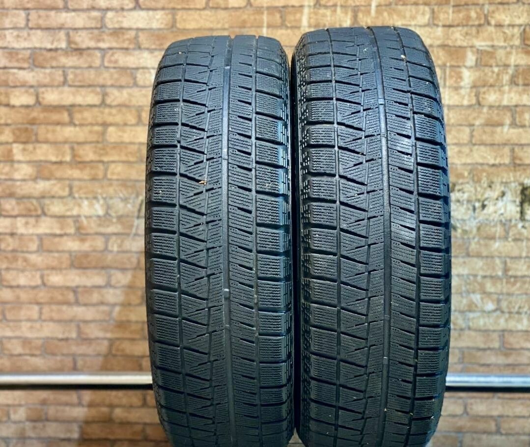 Bridgestone Blizzak Revo GZ 215/65 R16