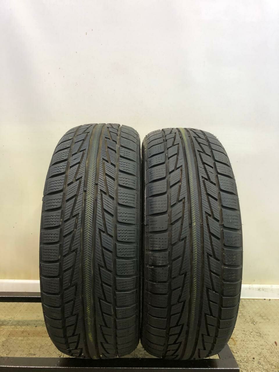 Nankang NK Snow SV-2 205/55 R17 БУ Шины Зимние