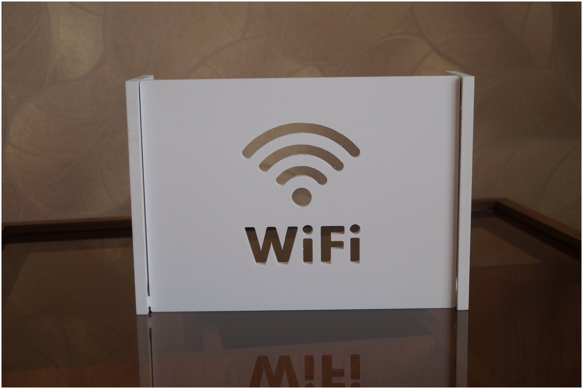 Полка для WI FI роутера, маршрутизатора настенная - фотография № 1