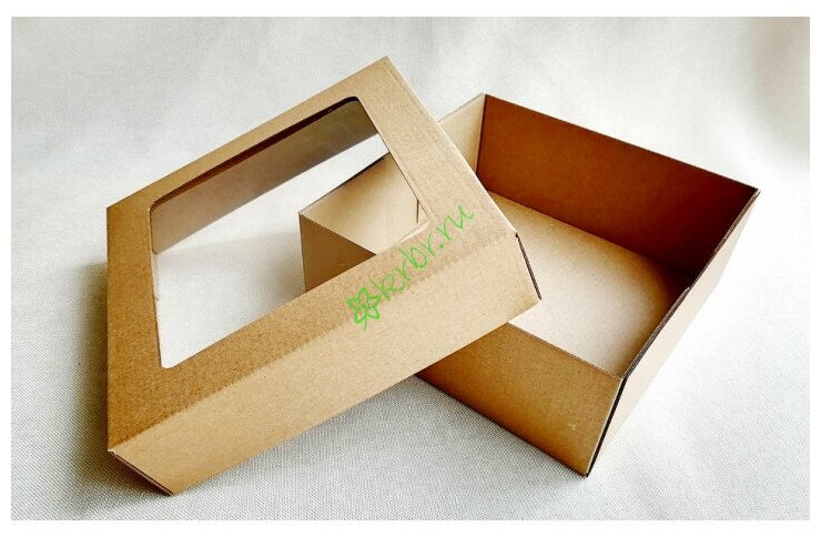 Подарочная коробка с окном16*16*7см / Упаковка сборная /Для подарка / для пирожных/для мыла/Праздничная крафт коробка. Набор 3 шт.
