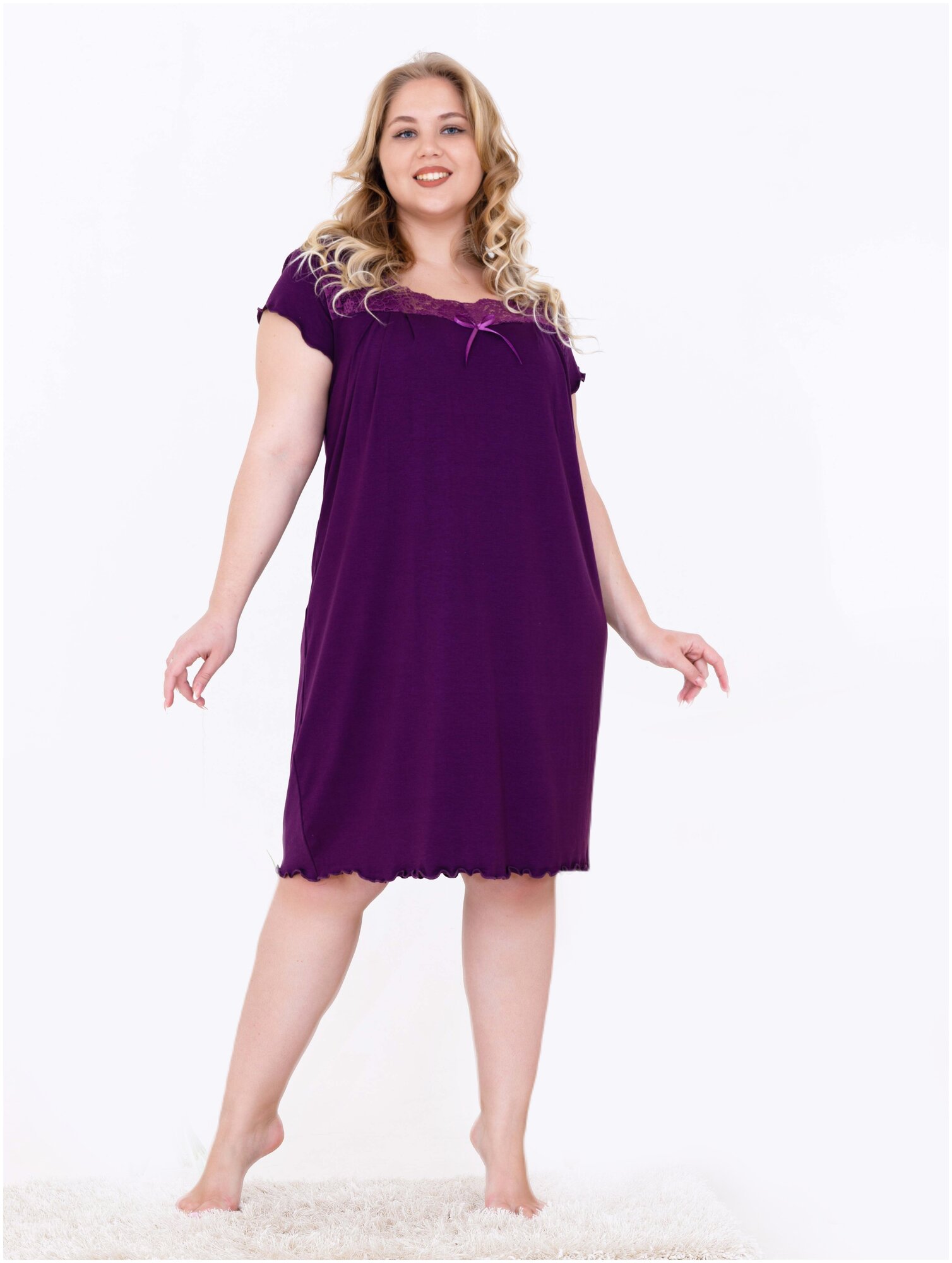 Сорочка женская из вискозы с кружевом Rozara, цвет фиолетовый, размер 56 - фотография № 1