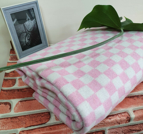 Одеяло байковое 140х205 розовая клетка пл.420гр.(ОБ-200)