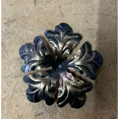 Цветок стальной штампованный №138(бол.) (140х140х2мм), вес- 150г, Комплект-4шт, Без покраски