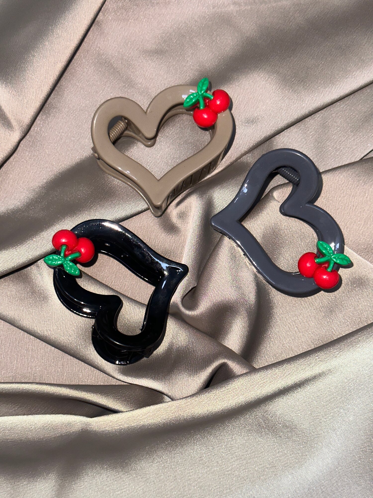 Набор заколок для волос сердечко с вишенками 3в1 — фото 1