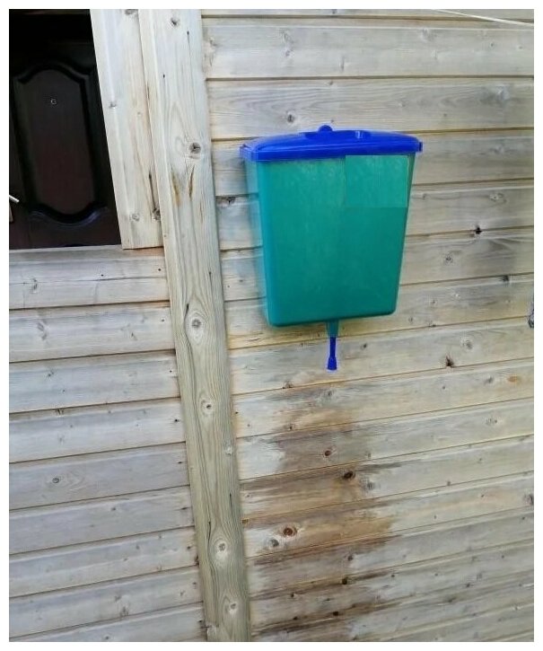 Дачный подвесной умывальник, 7 л, из высокопрочного пластика, с крышкой для защиты воды от попадания мусора - фотография № 5