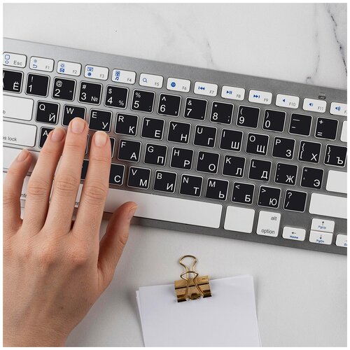 Наклейки на клавиатуру ноутбука Mac Apple «Черные» VEROL 23.9х4.4 см наклейки букв на клавиатуру винил, аксессуары для ноутбука клавиатура Apple декор наклейки на клавиши клавиатуры виниловые белые