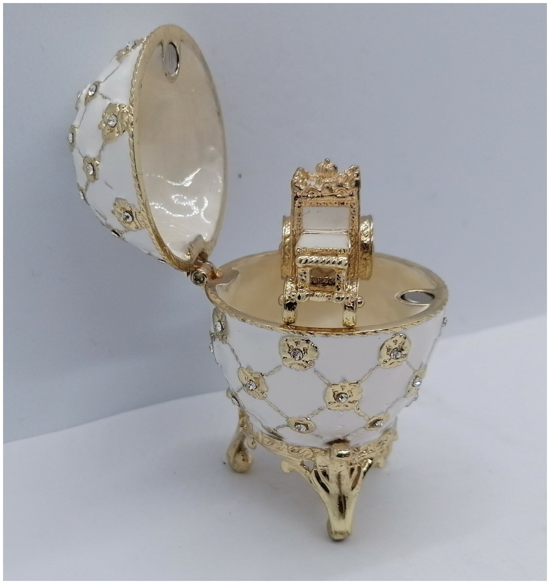 Яйцо с каретой малое — фото 1