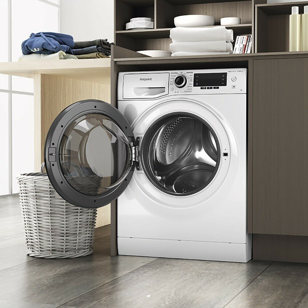 Стиральная машина Hotpoint NSD 7249 D AVE RU