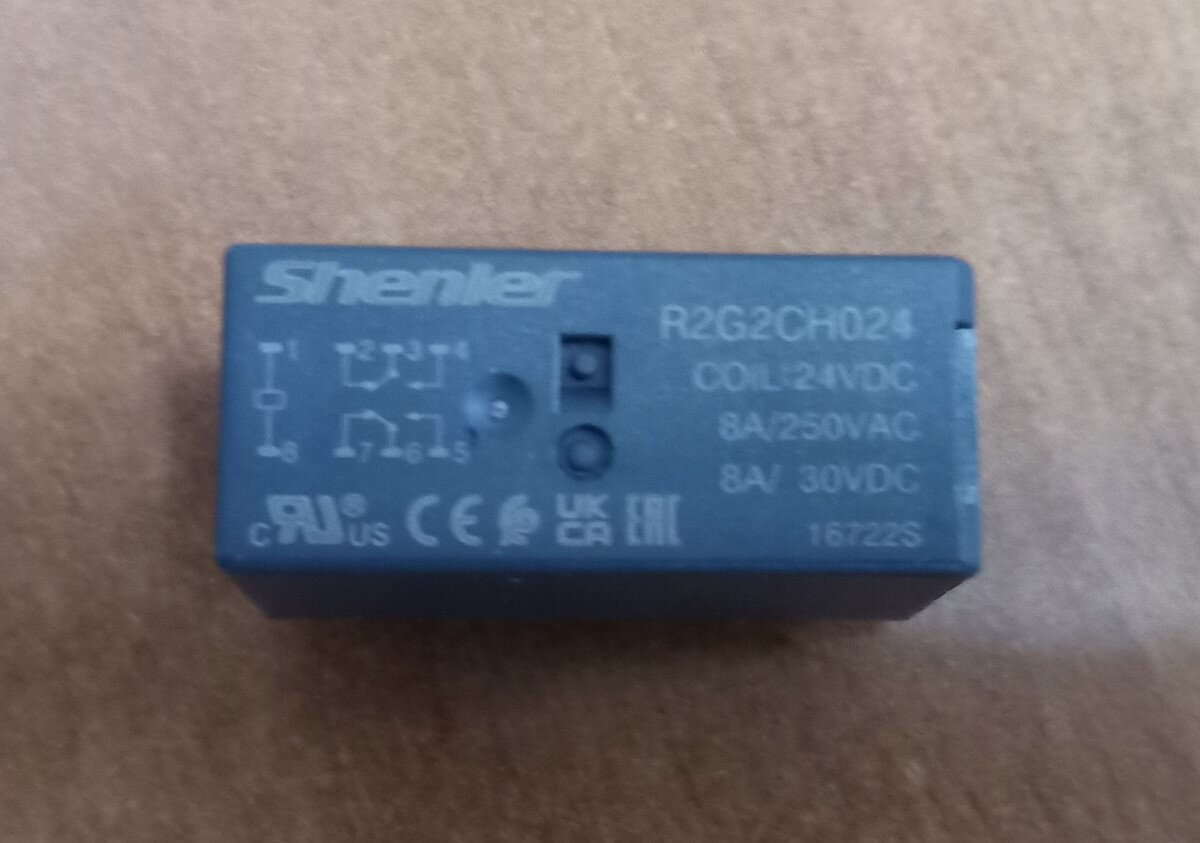 R2G2CH024 Реле R2G2CH024 2CO 8A (250VAC/30VDC) 24VDC растр. 5mm без блокировки/индикации (аналог RSB2A080BD)