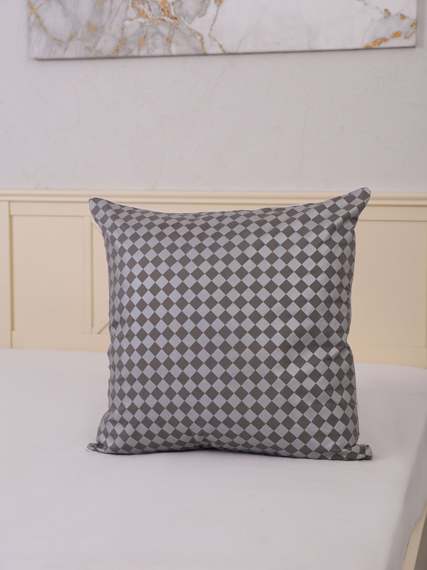 фото Подушка 50x70 Гранд Орион, чехол атлас, наполнитель: искусственный лебяжий пух, цвет серая клетка