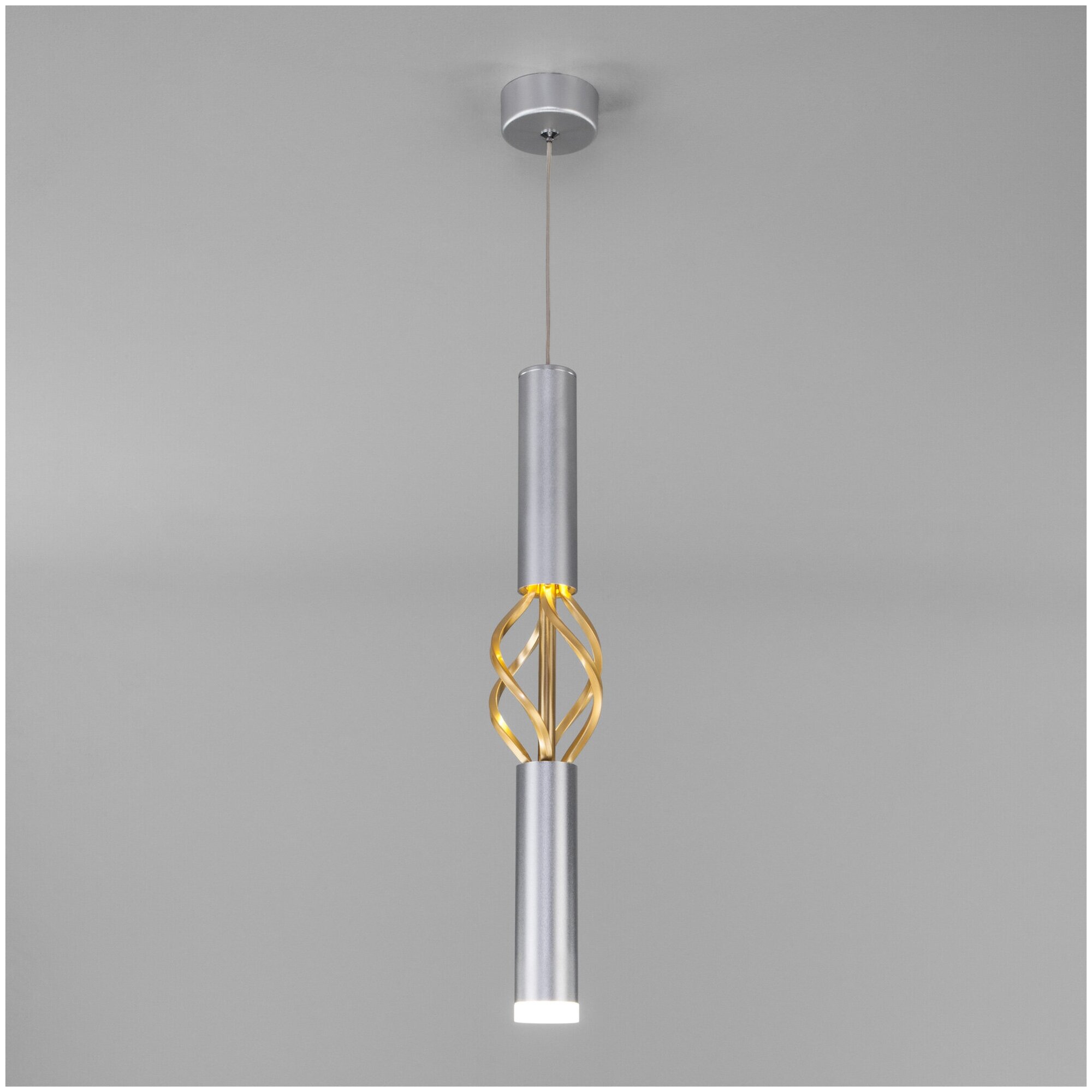 Eurosvet Подвесной светодиодный светильник 50191/1 LED матовое серебро/матовое золото