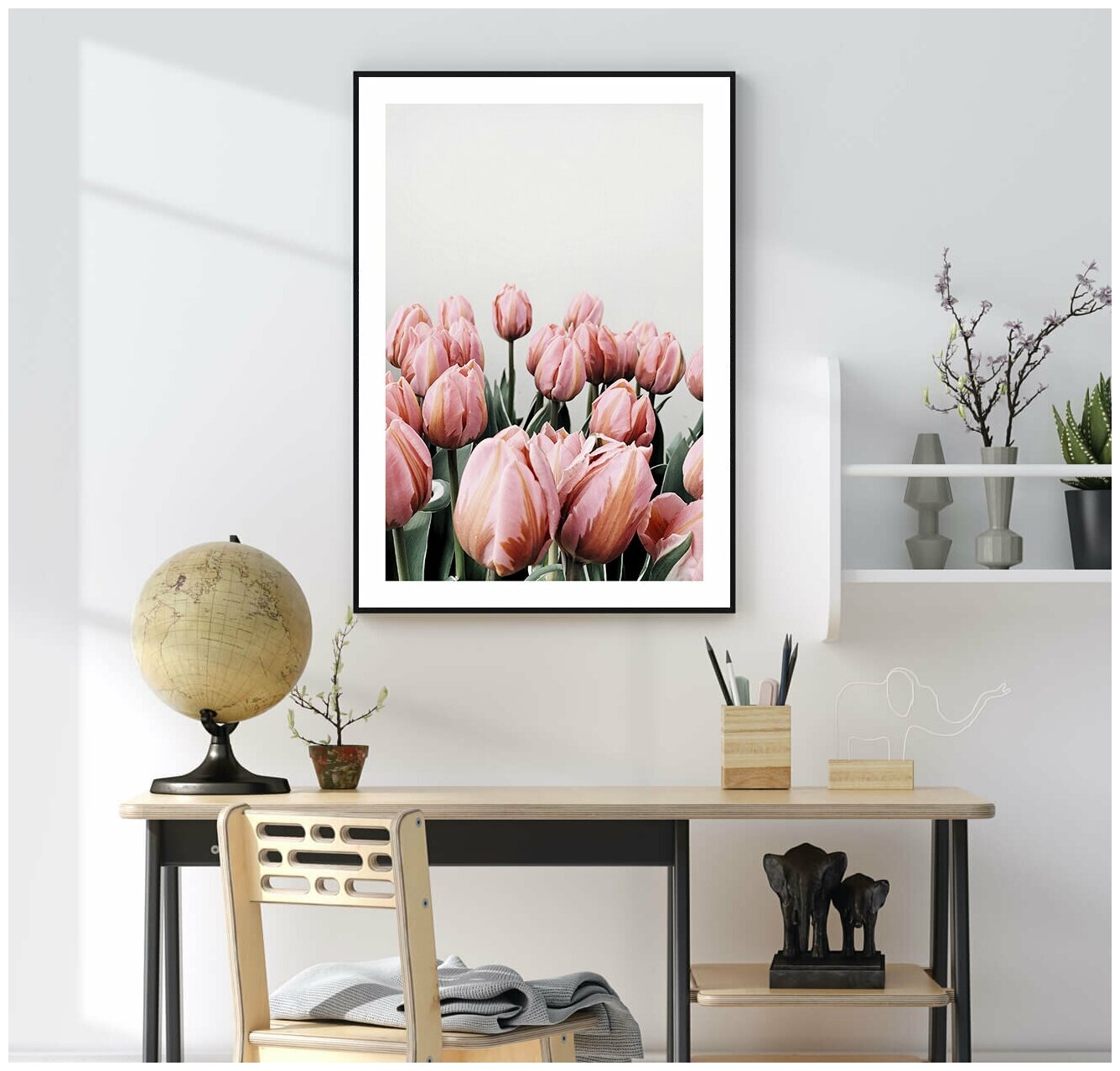 Постер без рамки "Розовые тюльпаны" 40 на 50 в тубусе / Картина для интерьера / Плакат / Постер на стену / Интерьерные картины