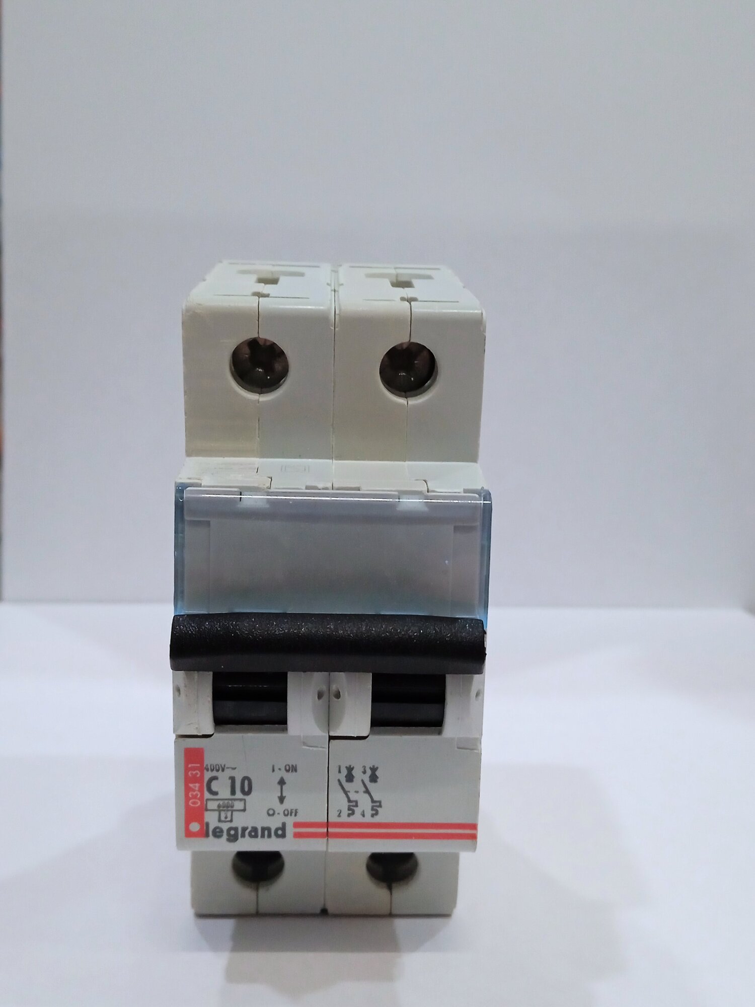 DX3-E 003431 Автоматический выключатель двухполюсный 10А (6 кА, C) Упаковка (5 шт.) Legrand - фото №3