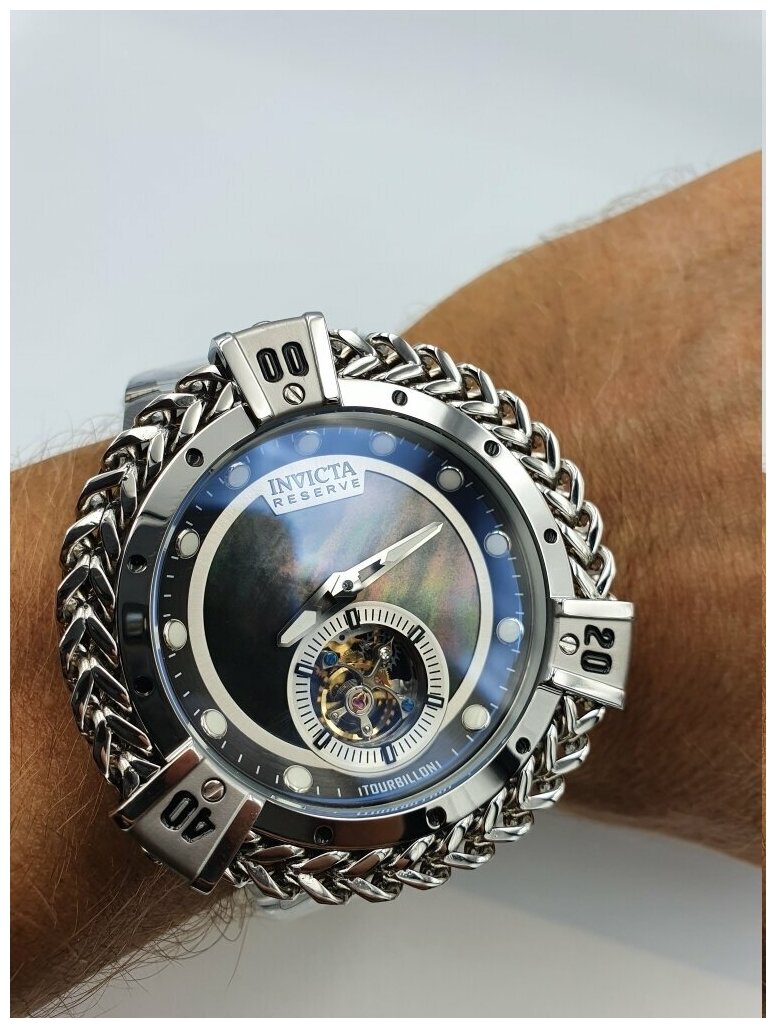 Invicta reserve hotsell tourbillon