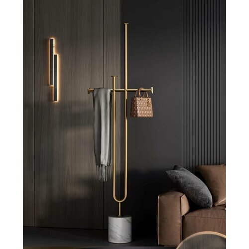 Дизайнерская напольная вешалка Alicante