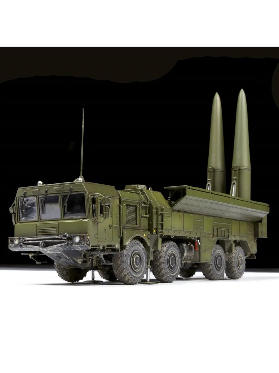 ZVEZDA Искандер - М 247 деталей, масштаб 1:72, сборная модель — фото 1