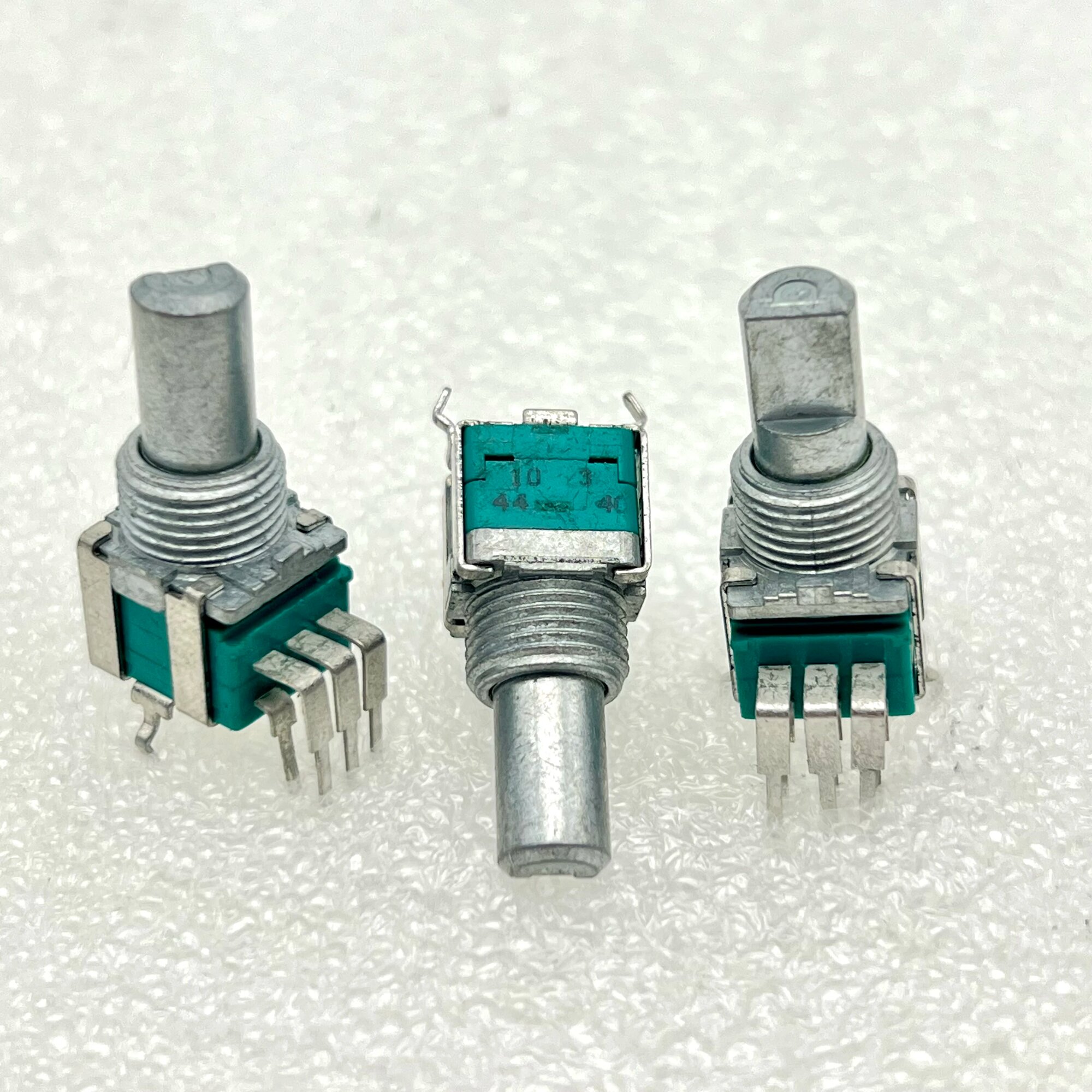 Потенциометр ALPS RK09L тип 103 10K