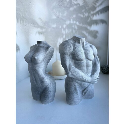 Набор статуэток мужское и женское тело цвет серый. Гипс. Высота 17 см.