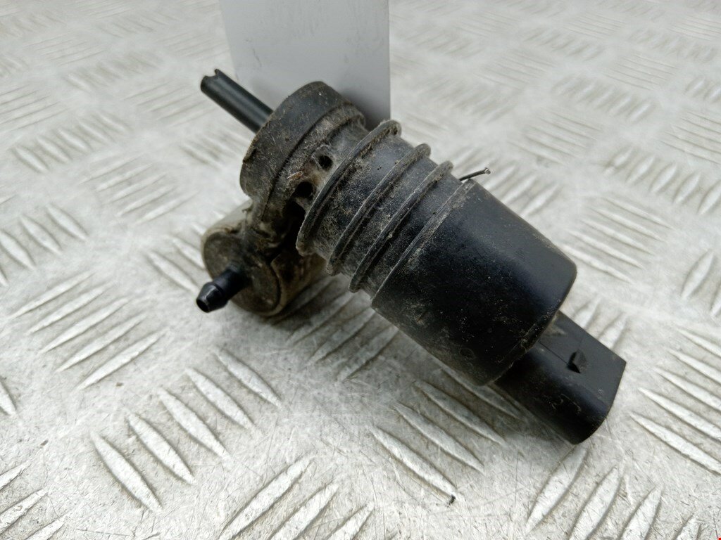 Насос (моторчик) омывателя Audi A6 C5 1K6955651 арт. 2155825