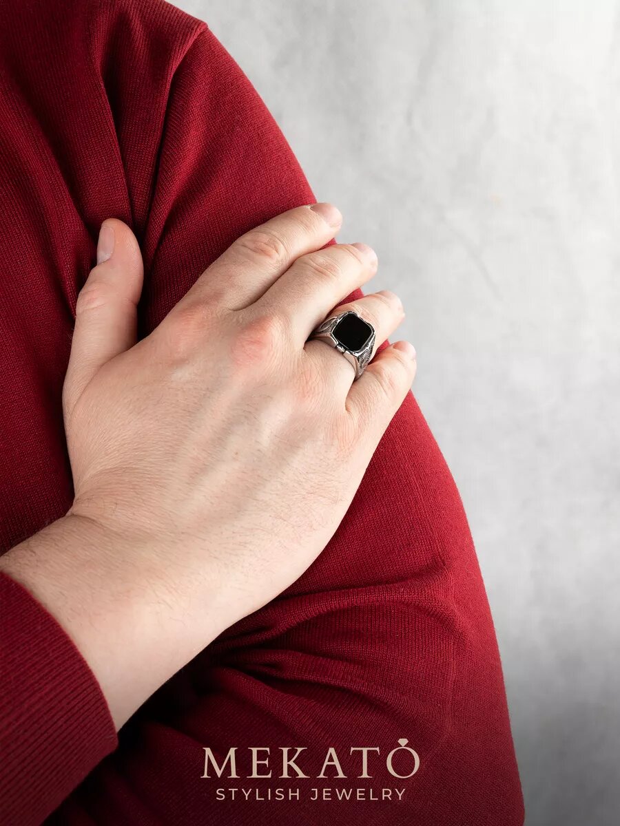 Печатка МЕКАТО, эмаль, размер 18, серебряный, черный — фото 1