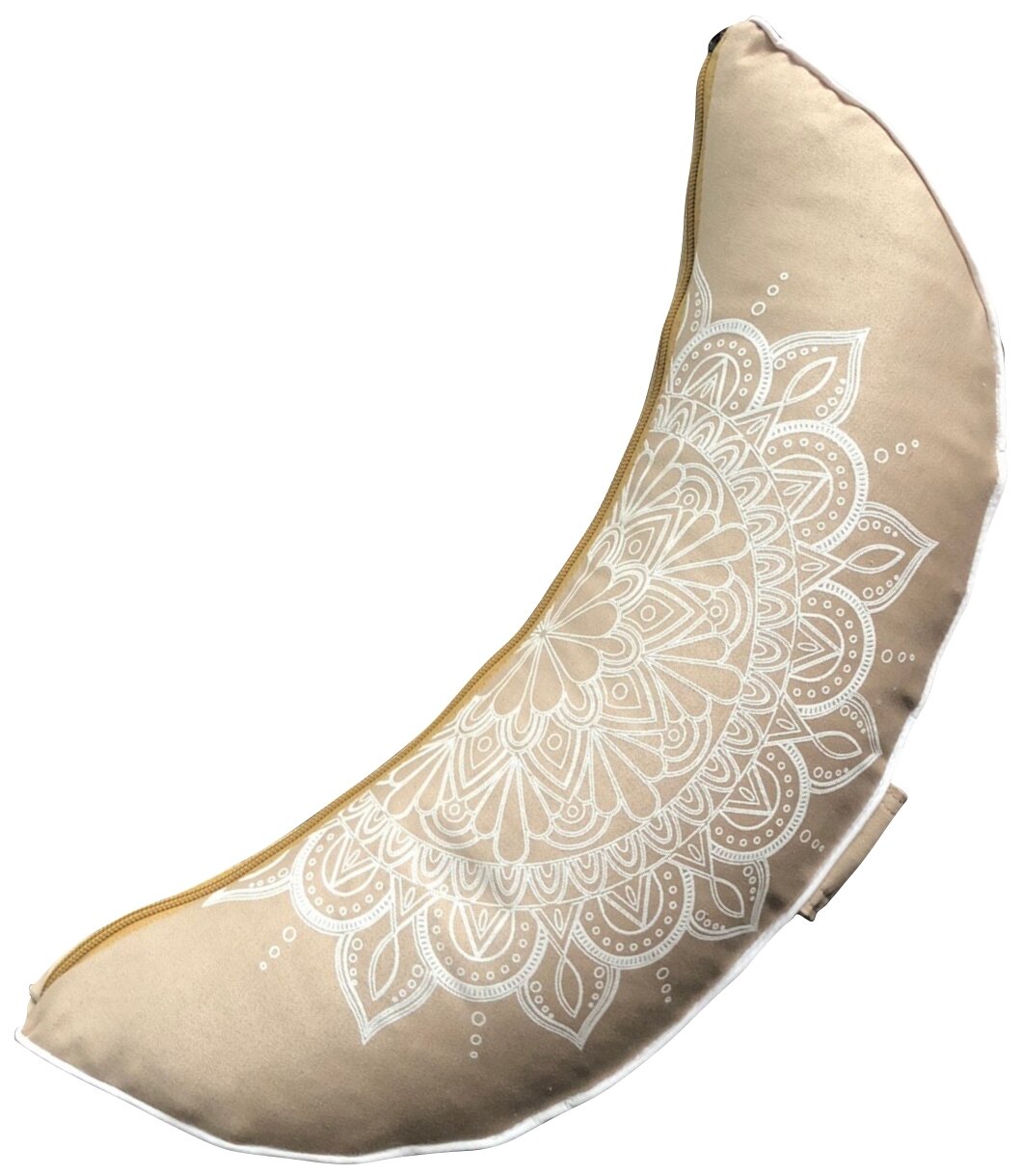 Подушка для медитации полумесяц Мандала, бежевый, размер 38 х 15 х 9 см вес 1,2 кг состав гречишная лузга