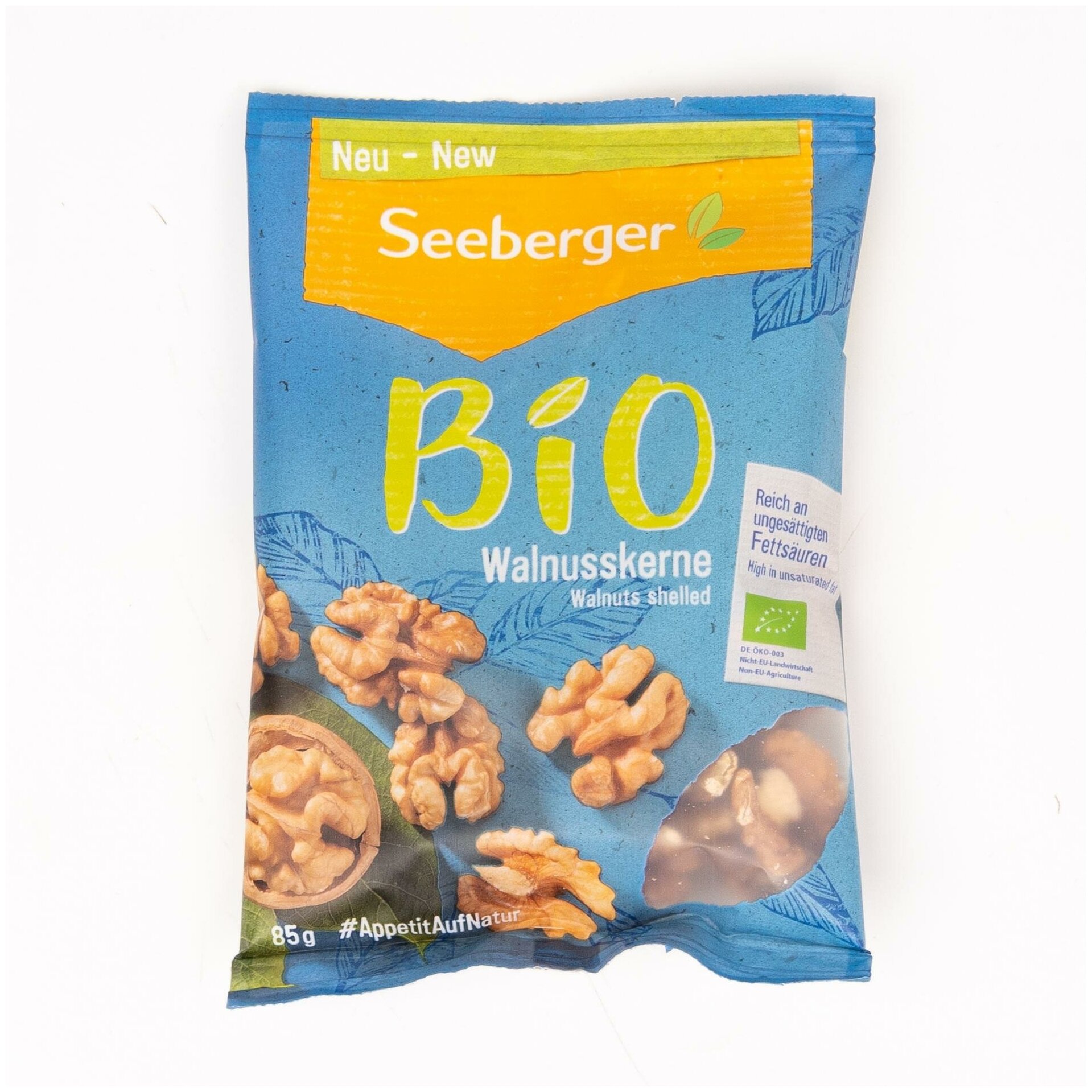 Орех SEEBERGER Walnuts shelled BIO грецкий 85 г - фотография № 2