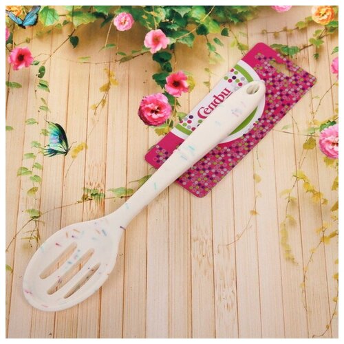 Ложка кухонная с прорезями силиконовая «Biscuit» 27см