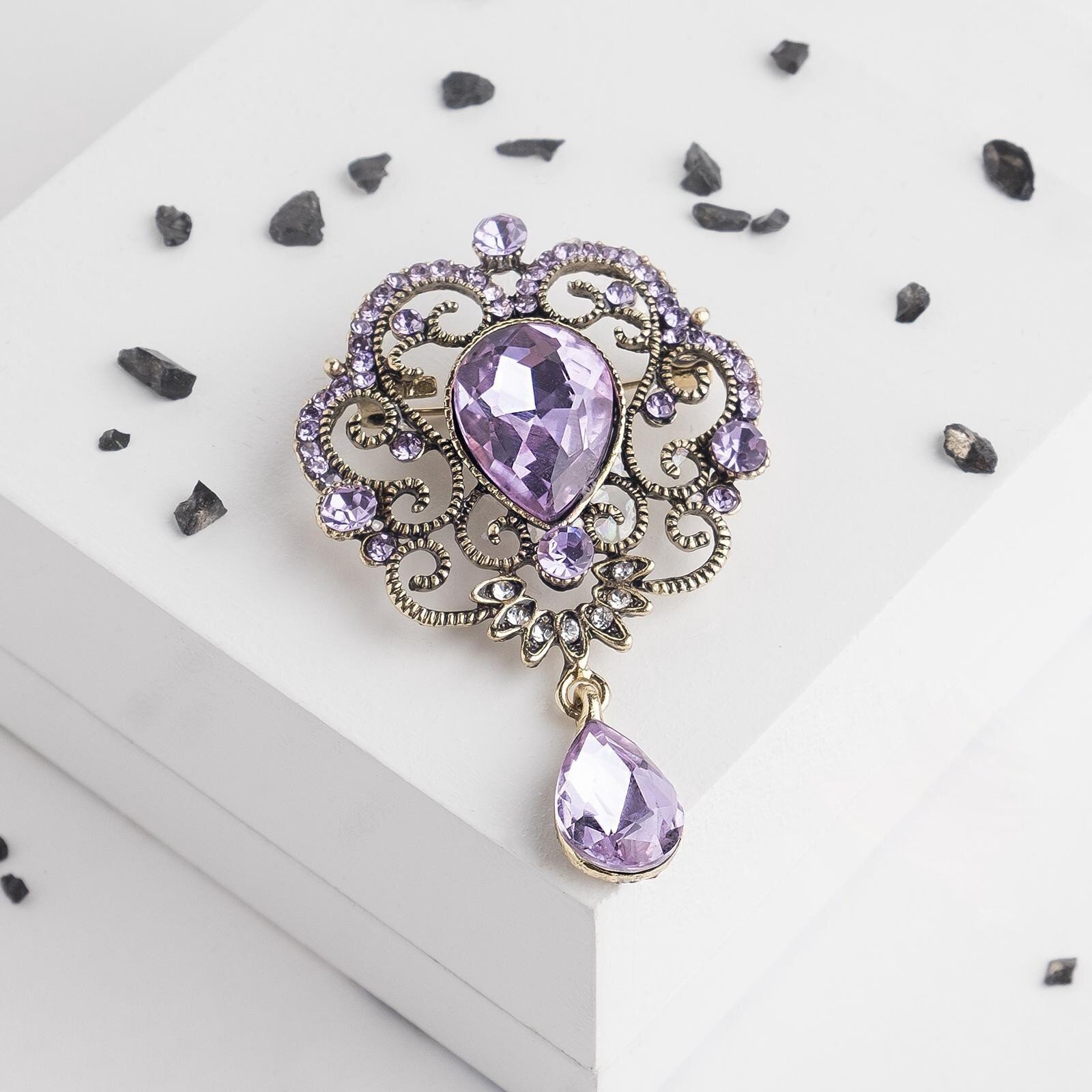 Брошь Queen Fair 