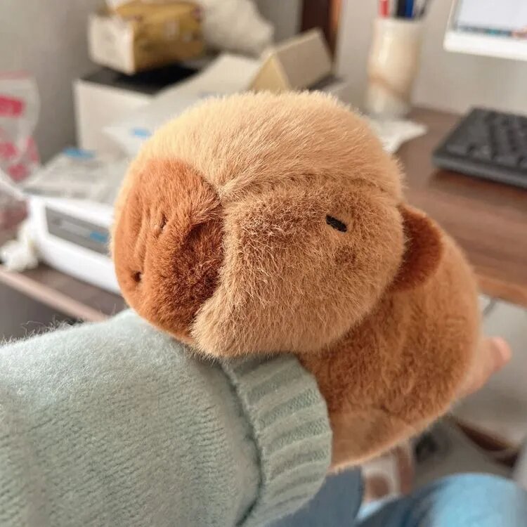 Мягкая игрушка капибара браслет на руку