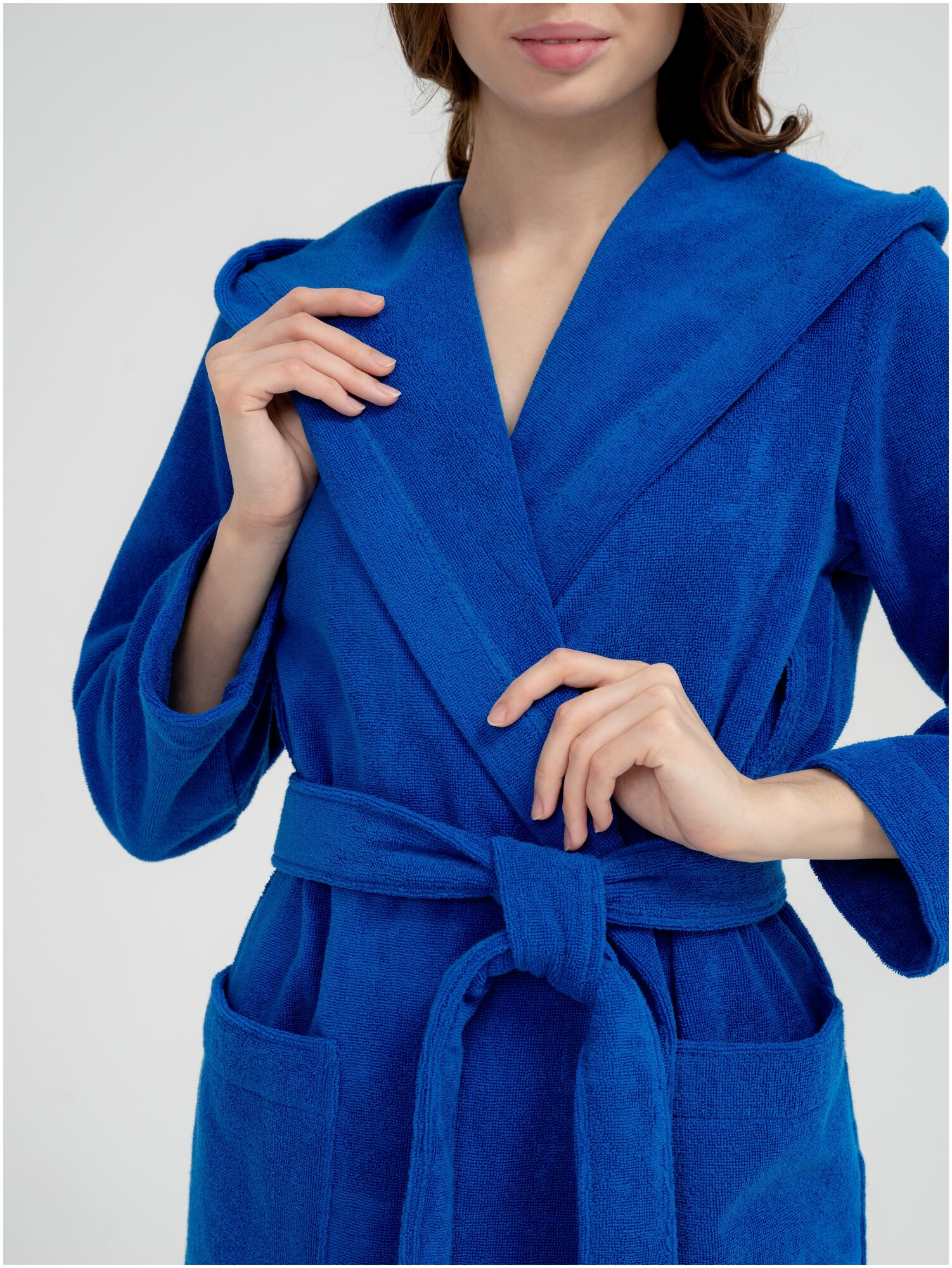 Женский махровый укороченный халат с капюшоном Росхалат - фотография № 6