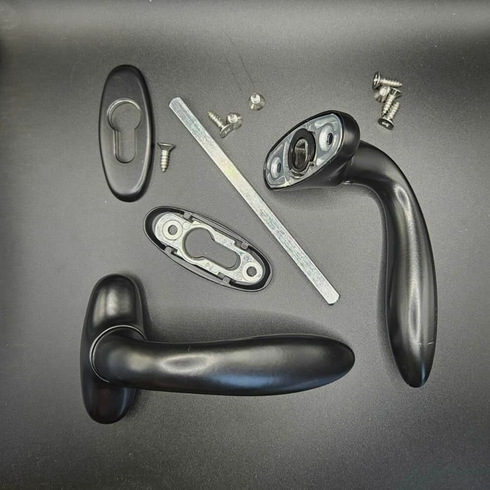 фото Ручка нажимная Stublina для профильных дверей с накладкой на цилиндр, черный (ral 9005)